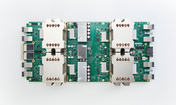 �ȸ���ʽ�����ڶ���TPU���ȴ�ͳCPU��30����