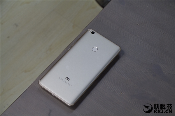 ��ֵ��� С��Max2����ͼ��