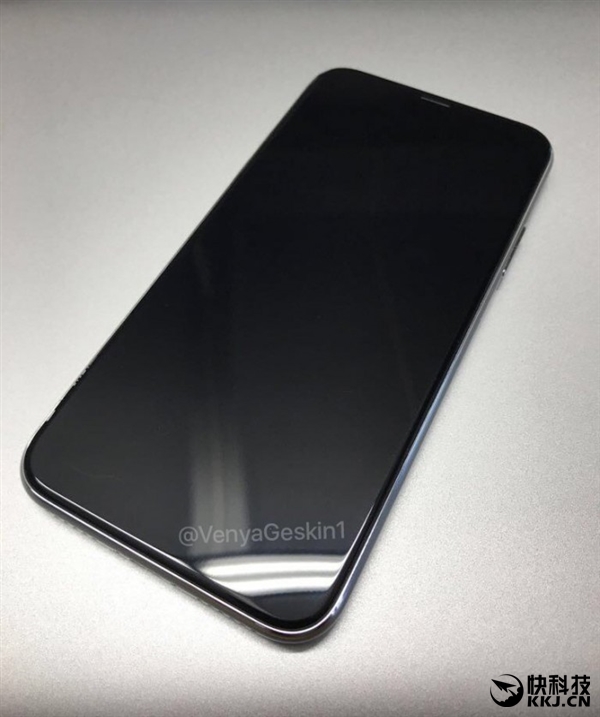�Ա�iPhone 7��5.7Ӣ��iPhone 8�������������С��