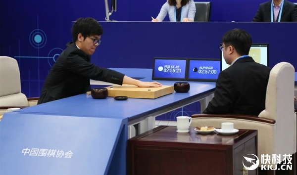 AlphaGo֮������ȻӮ�� ���½��Ѿ���AlphaGo�Ƶ��˼���