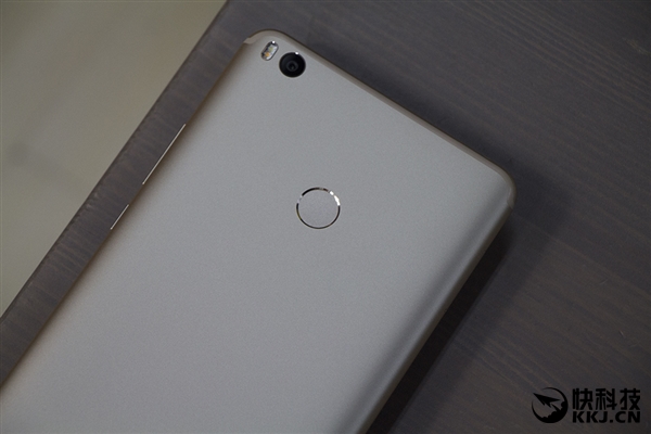 ��ֵ��� С��Max2����ͼ��