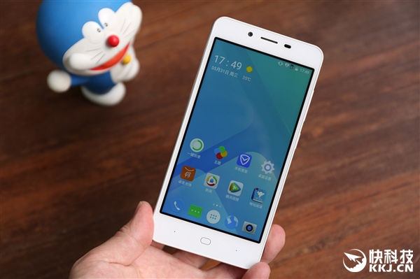 599Ԫ��������4a���ͼ�ͣ�����iPhone 7�ġ����ա�