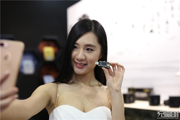 ����ʱ�䣺̨������չShowgirlͼ��