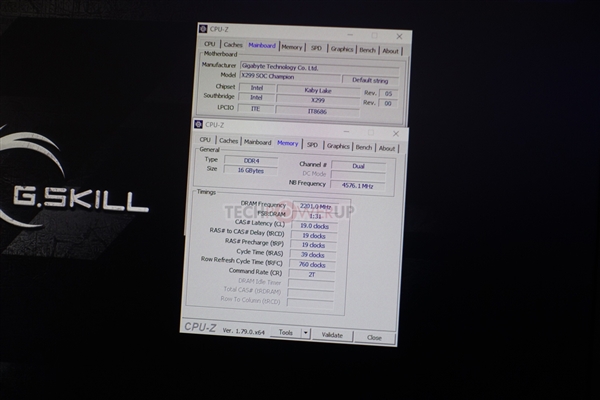 ����16GB��֥��չʾDDR4-4000+MHz�ڴ�