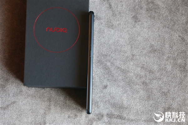 ��ǿ�ޱ߿��콢��nubia Z17���ͼ�ͣ���������