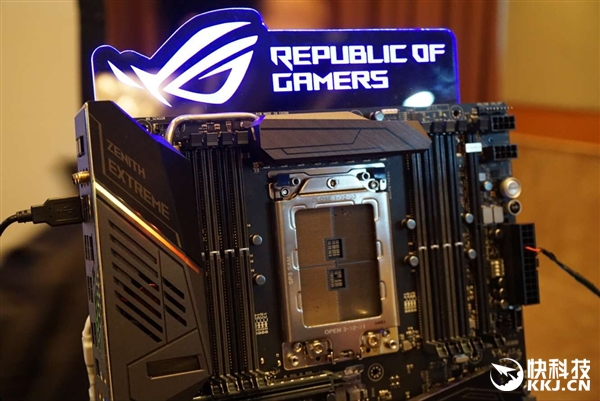 ��ǿX399���壡��˶����ҹ���Zenith Extreme��AMD 16���ľ��� 