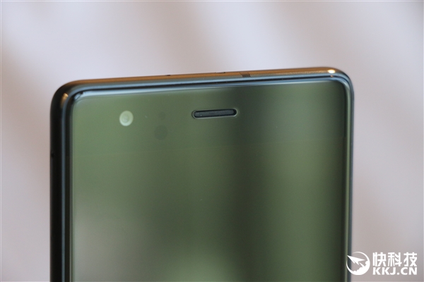 ��ǿ�ޱ߿��콢��nubia Z17���ͼ�ͣ���������