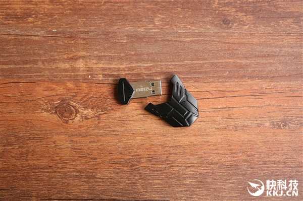 ����E2���ν�ն��ư濪��ͼ�ͣ�U������