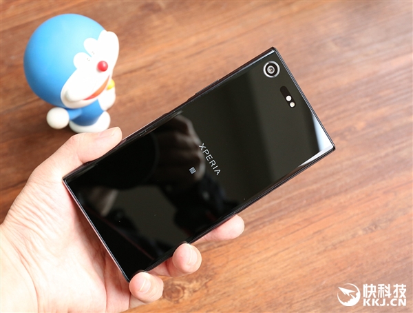 4K������835������XZ Premium����ͼ��