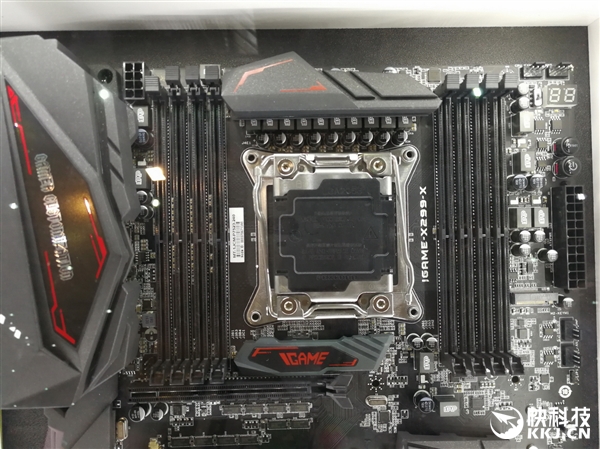 18����ը�ѣ�X299����ȫ����M.2 SSD���ȵ�