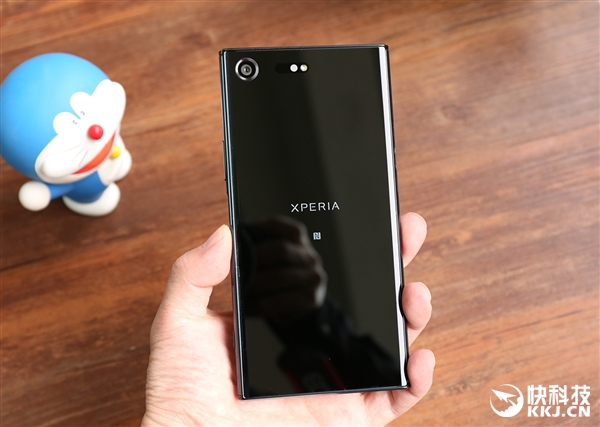 4K������835������XZ Premium����ͼ��