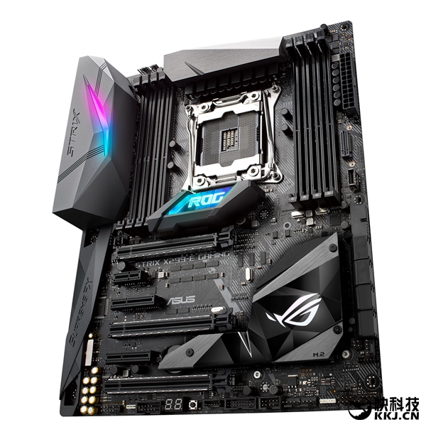 18����ը�ѣ�X299����ȫ����M.2 SSD���ȵ�