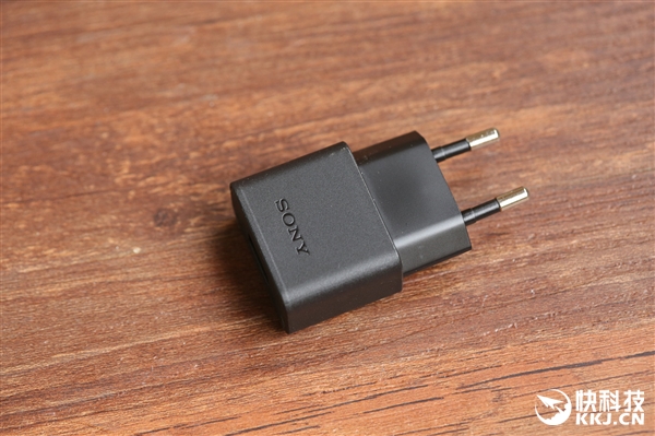 4K������835������XZ Premium����ͼ��