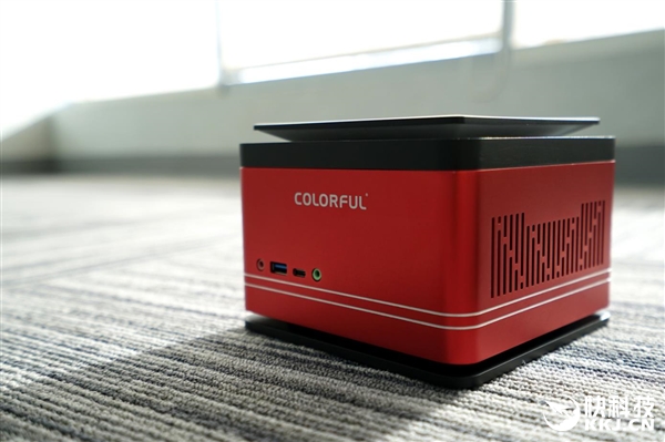 �߲ʺ緢��Desk Mini B250�������STX���С�ò���˼��