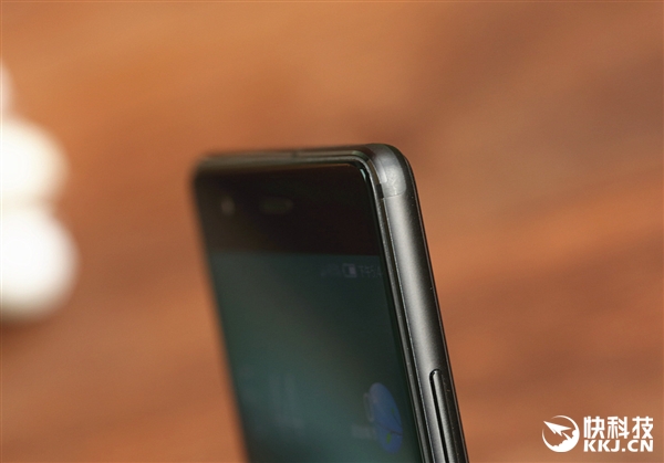 8Gڴ棡nubia Z17ͼͣޱ߿ж