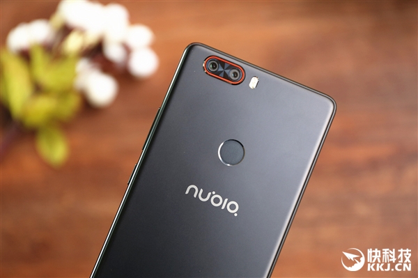 8Gڴ棡nubia Z17ͼͣޱ߿ж