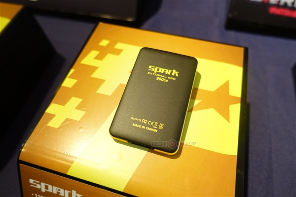 չʾƶSSD Spark960GBUSB 3.0