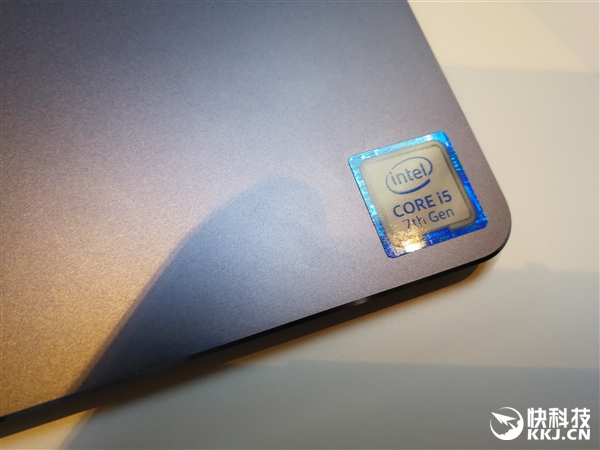 A4ֽСΪMateBook Xֳͼͣխ߿ж