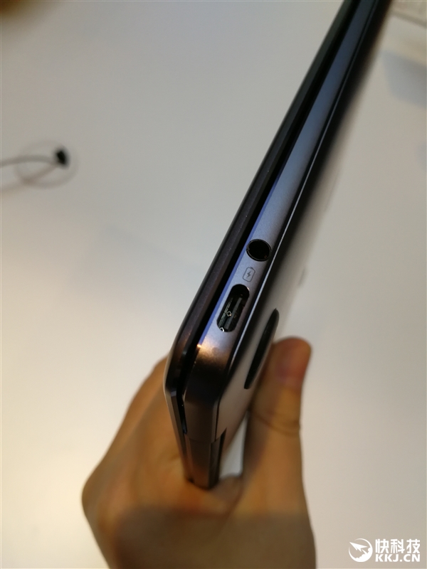 A4ֽСΪMateBook Xֳͼͣխ߿ж