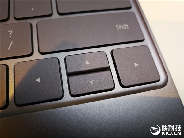 A4ֽСΪMateBook Xֳͼͣխ߿ж