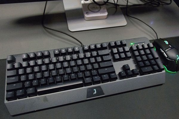 �����׼��ܽ���Ͷ���������飺300Ԫ/Сʱ����������