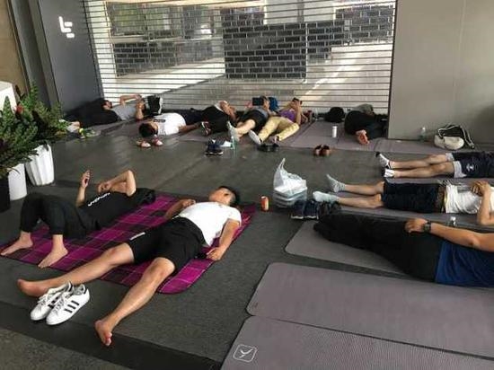 �����ܲ�����һĻ���ſ�������ծ��