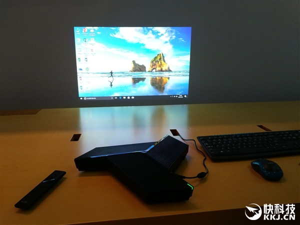 4999ԪLightank W100ͶӰ10Ͷ ԤװWin10