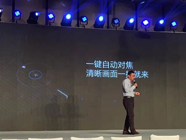 4999ԪLightank W100ͶӰ10Ͷ ԤװWin10