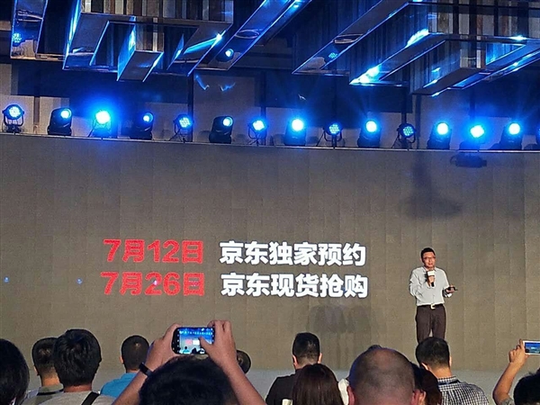 4999ԪLightank W100ͶӰ10Ͷ ԤװWin10