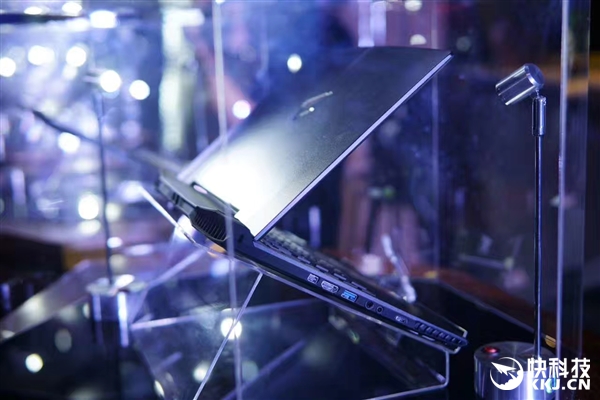 ��Ů����ս�����ζ����羺Ʒ��AORUS��ʽ��������