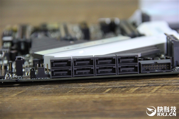 3599Ԫ֮ѡ˶PRIME X299-A忪ͼ