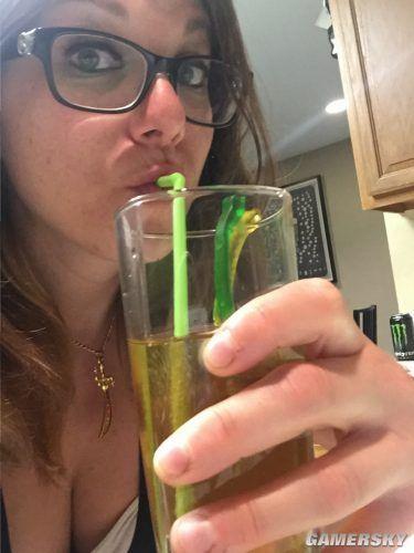 ������Ů�Գ���Ϸ��6��ڰ����� ���ı���˵����һ��