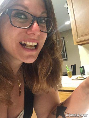 ������Ů�Գ���Ϸ��6��ڰ����� ���ı���˵����һ��