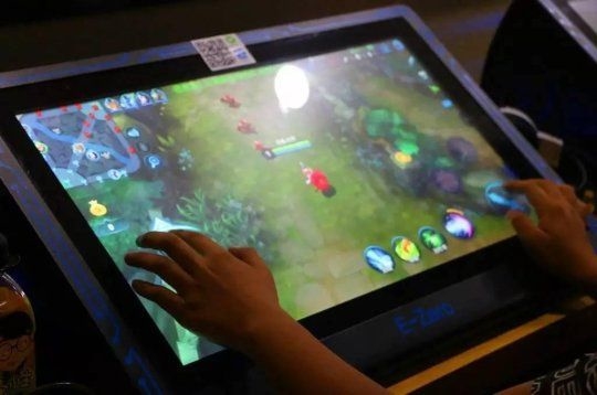 ��������ҫ�������ع⣺1Сʱ6Ԫ ������ʮָ����