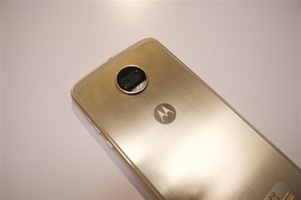 Moto Z2 Force���ͼ�ͣ�6.1mm����������