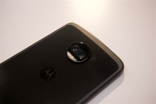 Moto Z2 Force���ͼ�ͣ�6.1mm����������