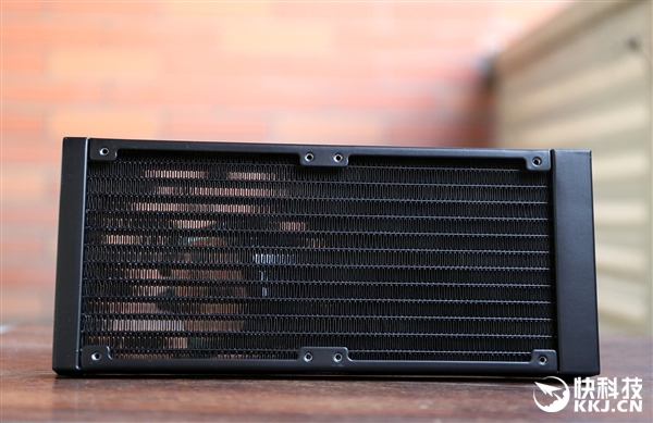 42���Ź⣡�����������B120/B240 RGBˮ��ɢ��������ͼ��