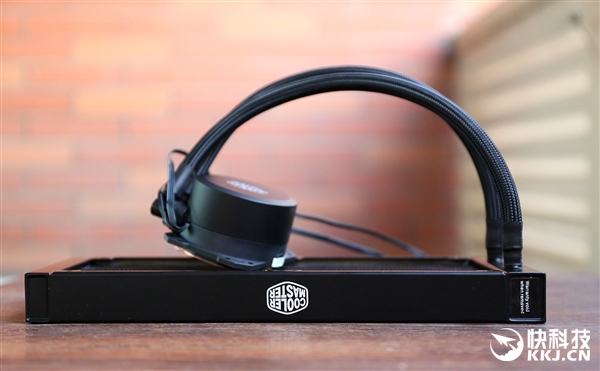 42���Ź⣡�����������B120/B240 RGBˮ��ɢ��������ͼ��