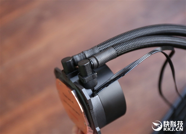 42���Ź⣡�����������B120/B240 RGBˮ��ɢ��������ͼ��