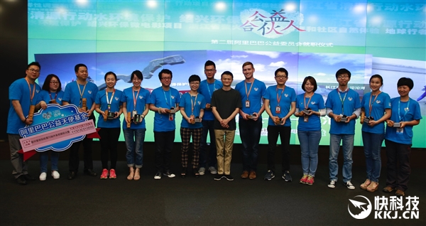 ����ĬĬ��������� ֻ���������߼��Сʱ����