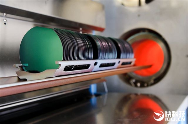 GlobalFoundries��AMD��Ʒ�ٷ�֮�ٶ��������