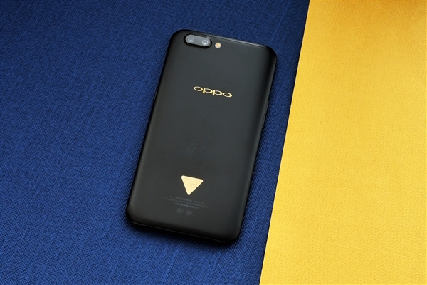 ��˿ר��������TFBoys���ư�OPPO R11ͼ�ͣ�����3ǧ̨