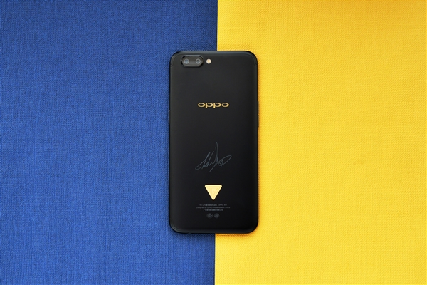 ��˿ר��������TFBoys���ư�OPPO R11ͼ�ͣ�����3ǧ̨