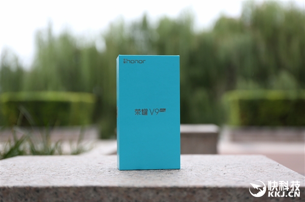 ��ҫV9 play��ɫ���׷����䣺������������ʸ�