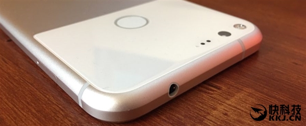 �������ף��ȸ�Pixel 2�ع⣺���а�׿8.1��֧��IP68