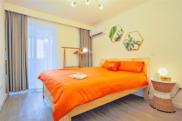 ��Ħ������Ƶꡱ�ع⣺��������ͷ���ǳ�ɫ��