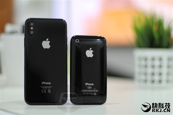 ��iP4�¾���iPhone 8��15����iPhone���ζԱȣ���