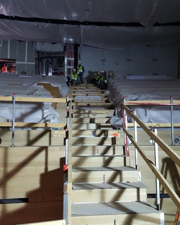 ����ð��͵��iPhone 8�������ھ�����Ƥɳ�� ������ȫ