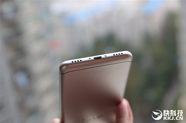 699Ԫͬλ޵У6¹ͼͣAI