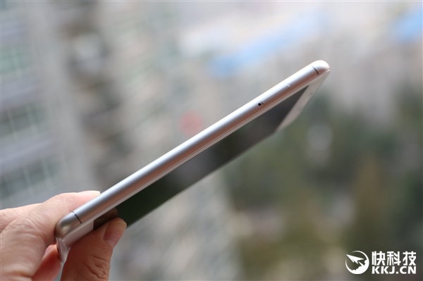 699Ԫͬλ޵У6¹ͼͣAI